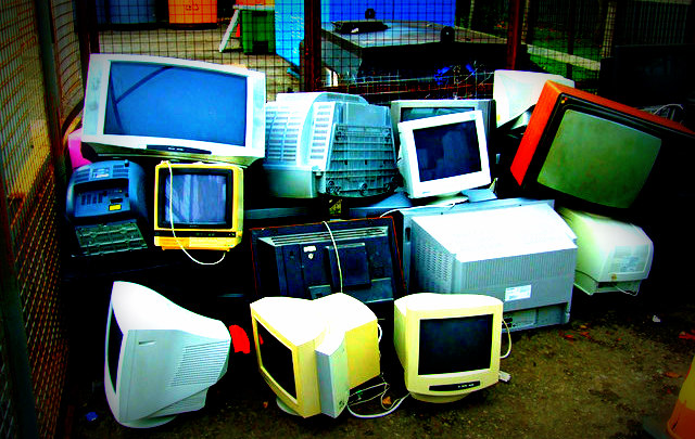 computadores reciclar pantallas basura